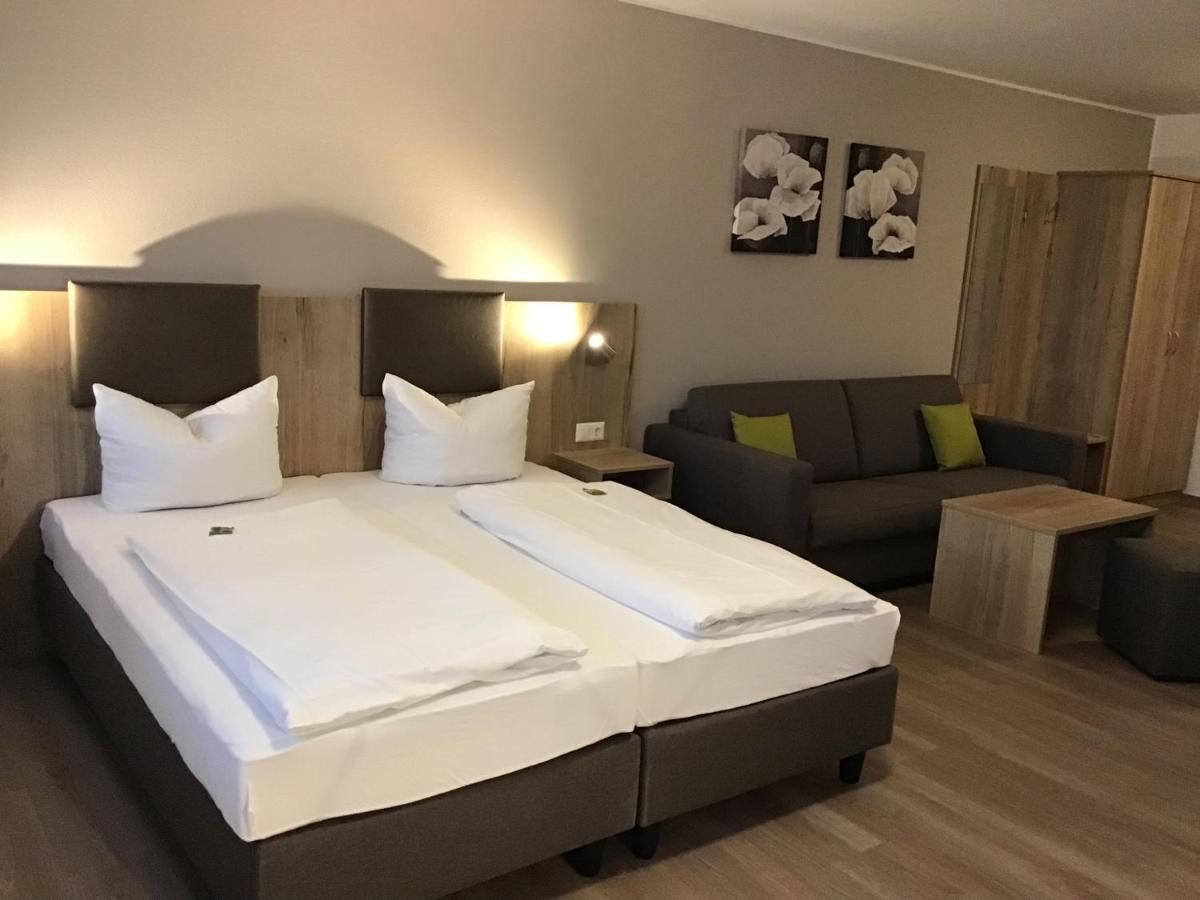 Gasthof Hotel Esterer Rosenheim Bagian luar foto